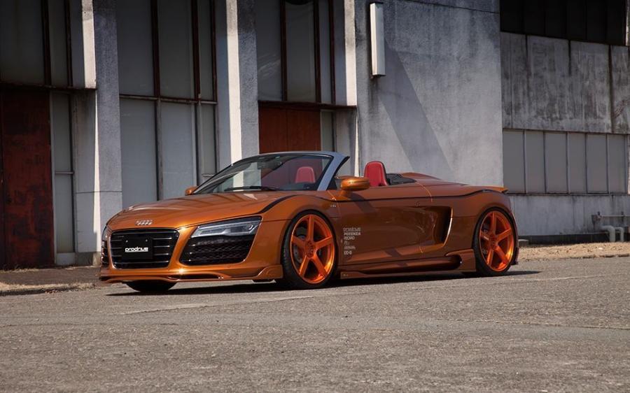  Audi R8 Spyder by Rowen 2013 года  (фото 1 из 10)